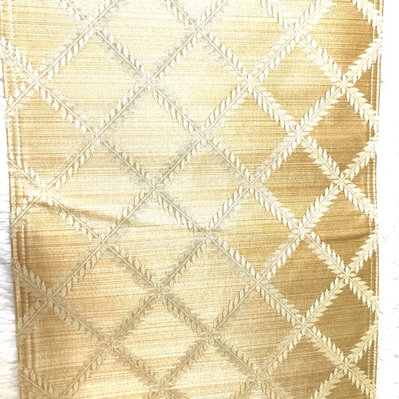 Gold placemats - Picture 4 of 7